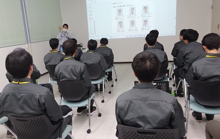 機械システム学科1年生が地元の企業を見学しました